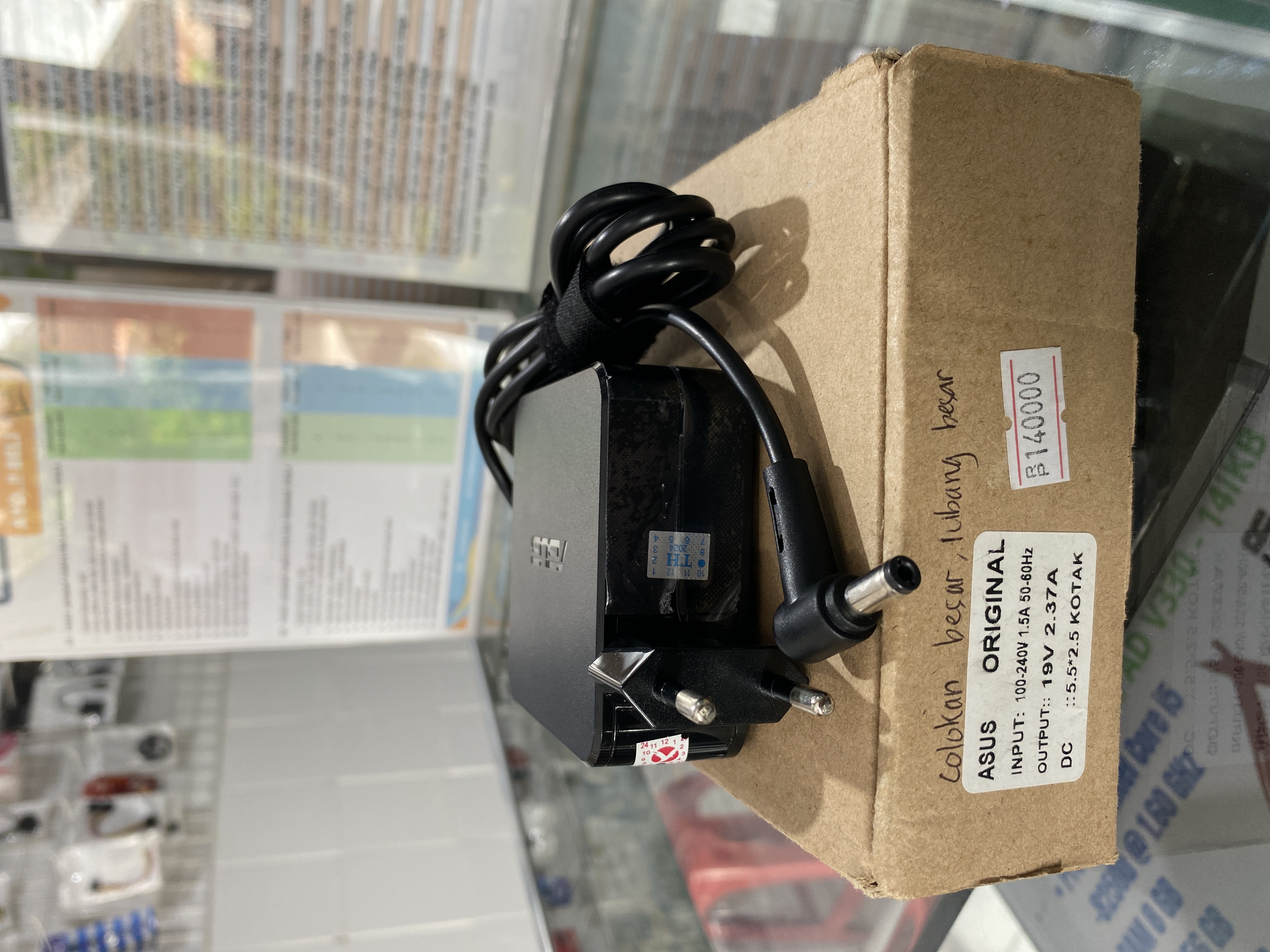Charger Asus 2.37A / 65W (c.Besar lubang besar)