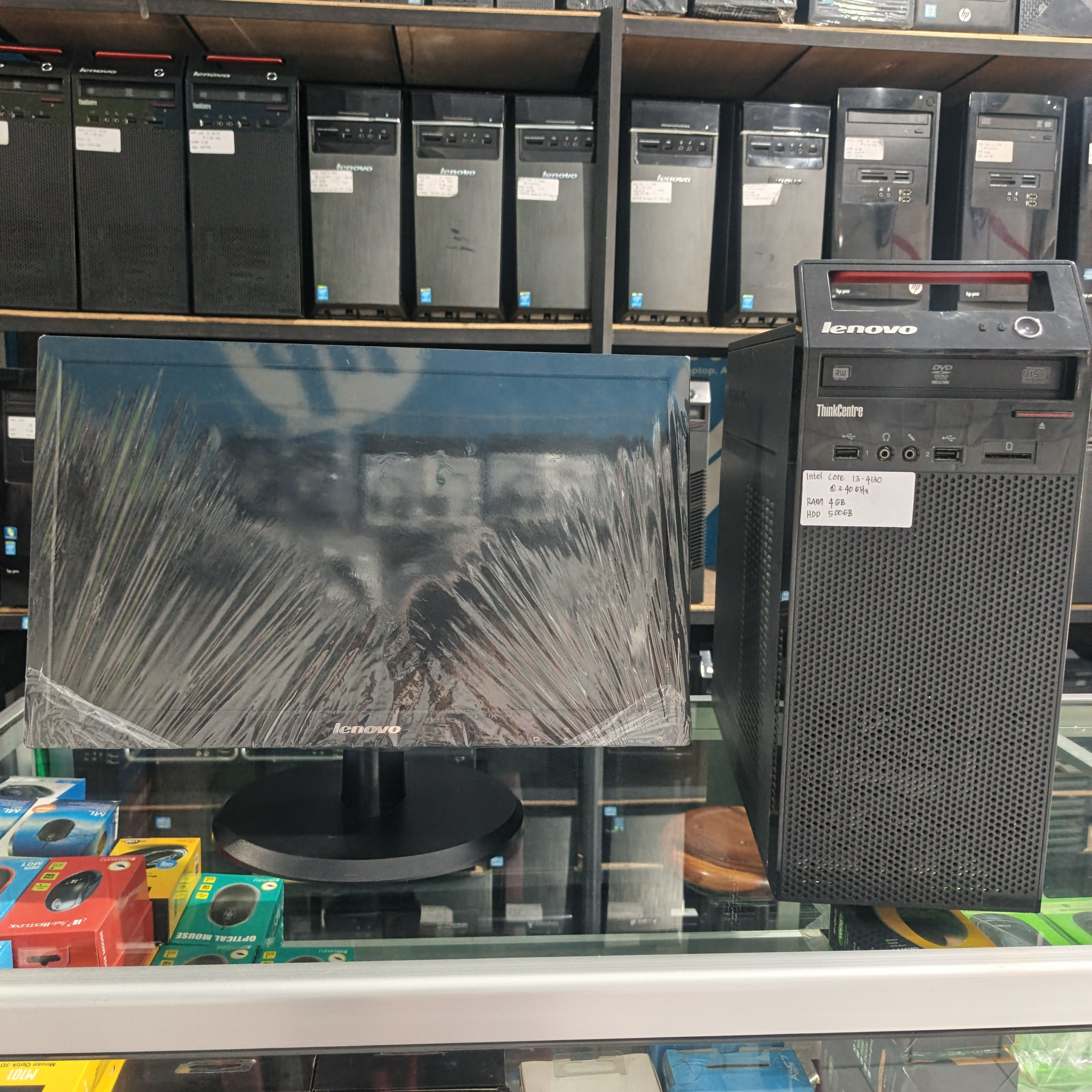 Pc LENOVO Intel Core i3 gen 3 4/500 monitor 19inc