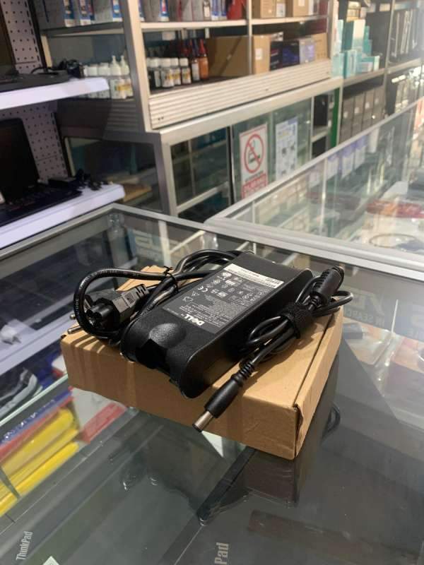 Charger Dell (c.besar )19.5V / 3.34A