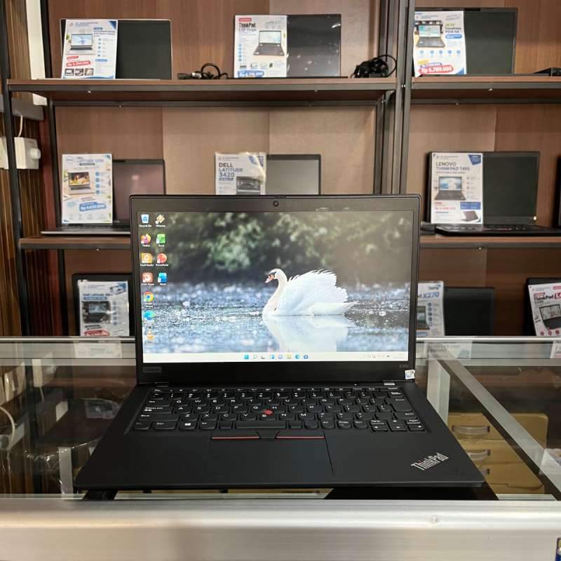 Lenovo Thinkpad X390 i7 gen 8 8/256